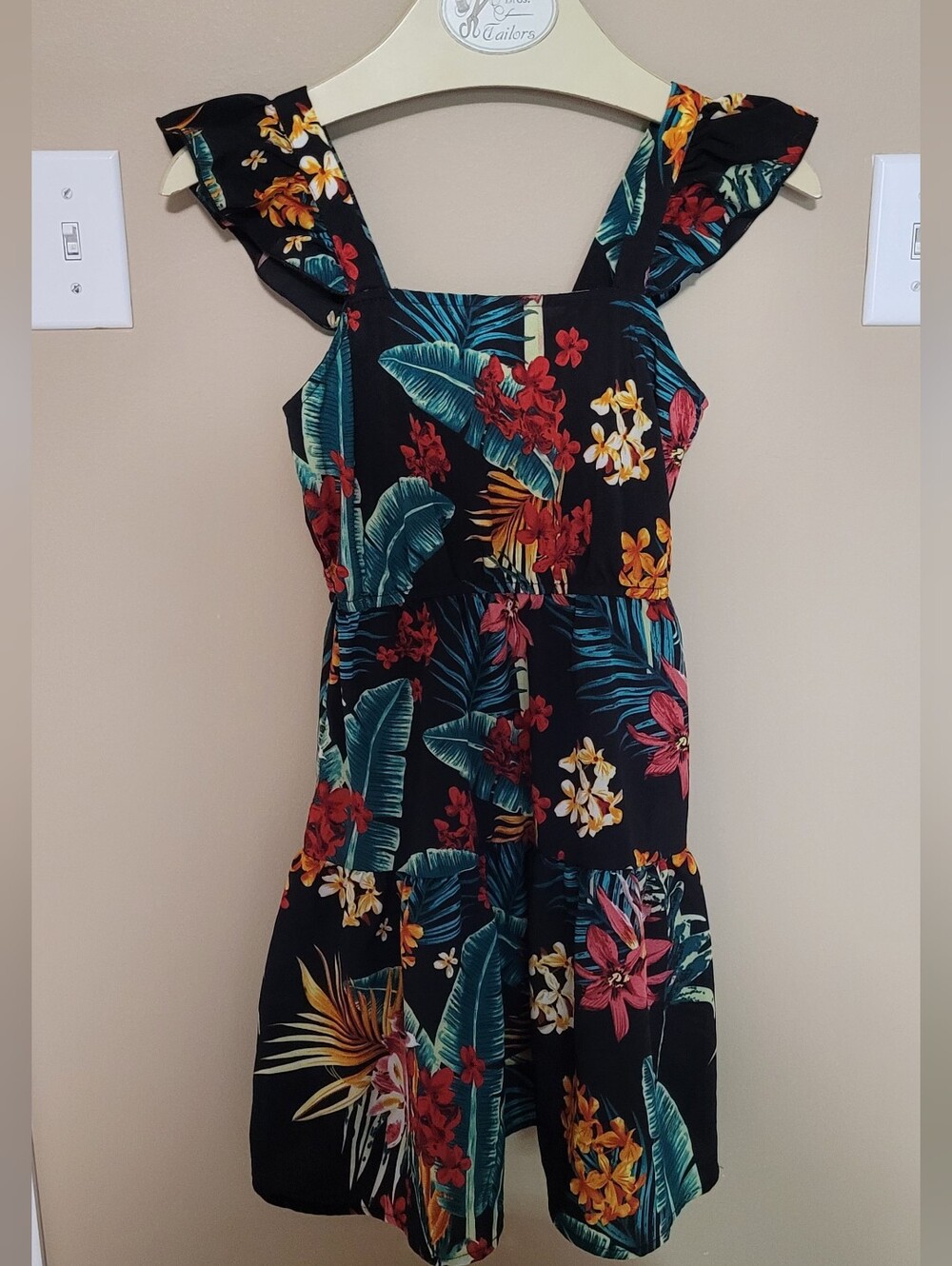 💚10 for $10💚 Bundle and save Floral Tropical Ruffled-Strap Mini Dress